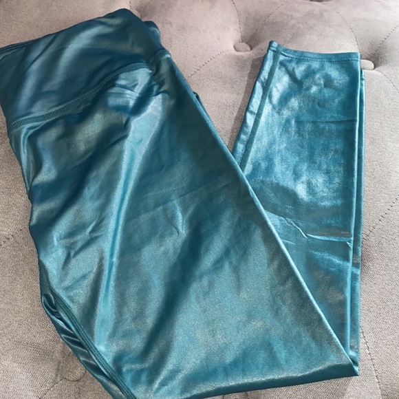 *Stylish Teal Liquid Leggings - Picture 5 of 6